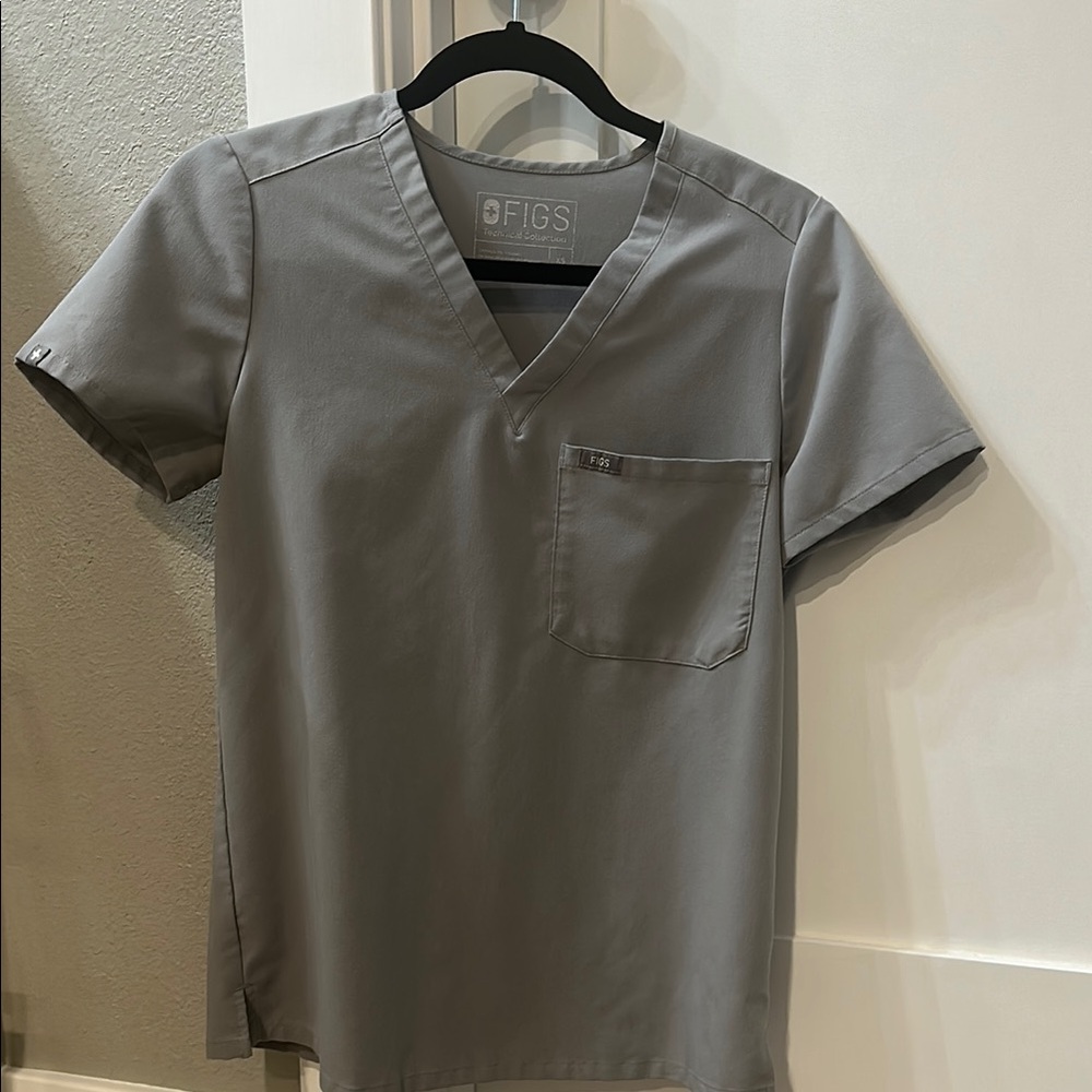 Figs Gray Scrub Top